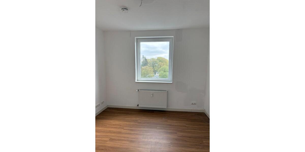 Dachgeschoßwohnung Iserlohn Gerlingsen - 3 Zimmer, 85 m&sup2;, 717&euro; | Angebot:26252903