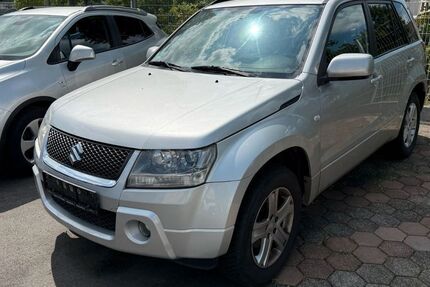Suzuki Grand Vitara 189.950 km 3.999 &euro; Plettenberg 58840