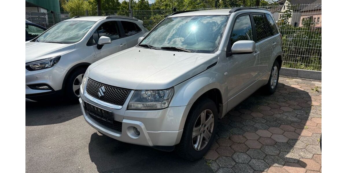 Suzuki Grand Vitara 189.950 km 3.999 &euro; Plettenberg 58840