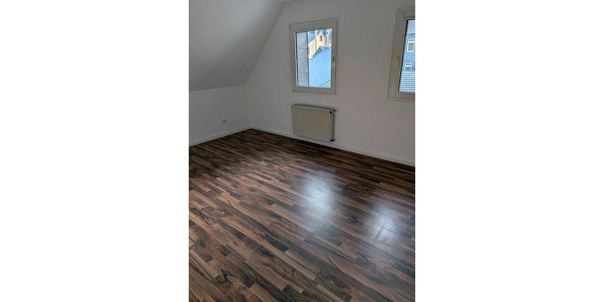 Dachgeschoßwohnung Hagen Hagen-Mitte - 2 Zimmer, 63 m&sup2;, 475&euro; | Angebot:26420318