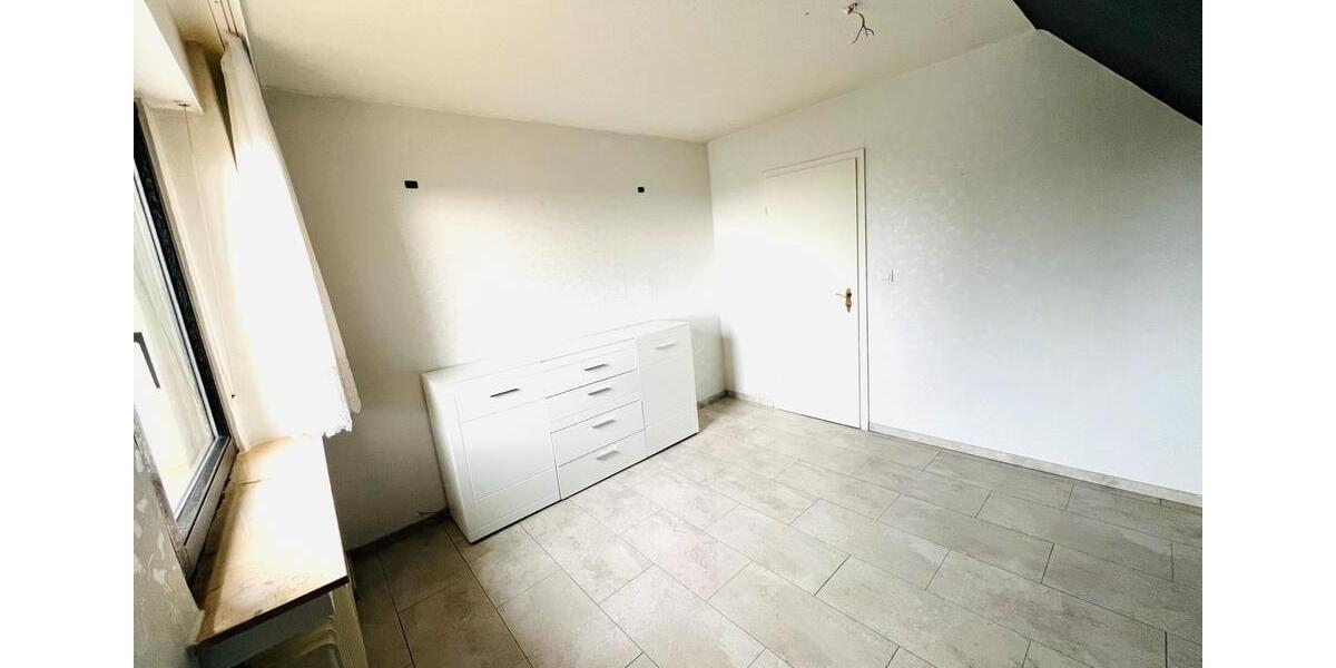 Dachgeschoßwohnung Menden (Sauerland) - 4 Zimmer, 80 m&sup2;, 179.000&euro; | Angebot:24750548