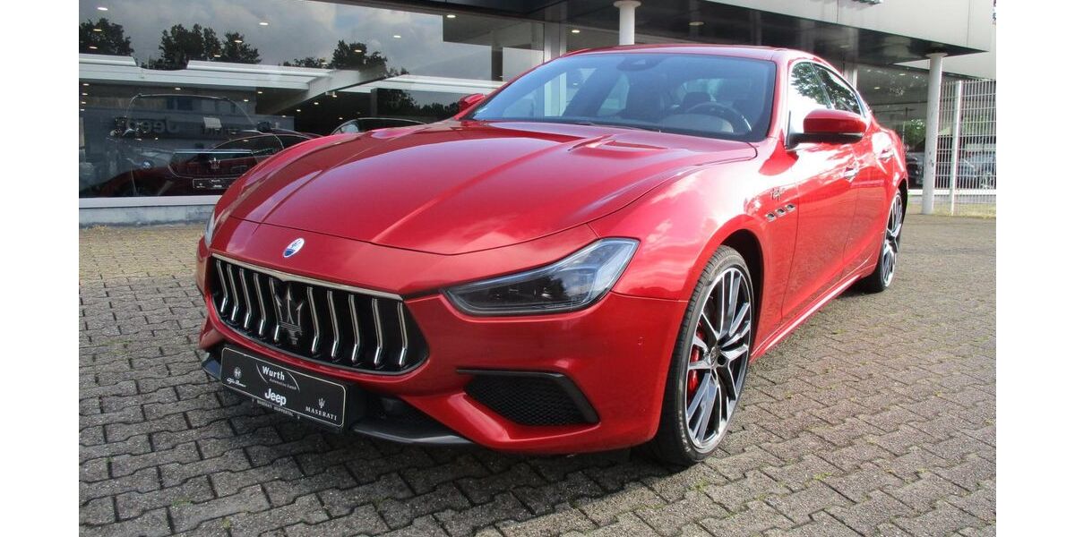 Maserati Ghibli 65.900 km 75.930 &euro; Schwerte 58239