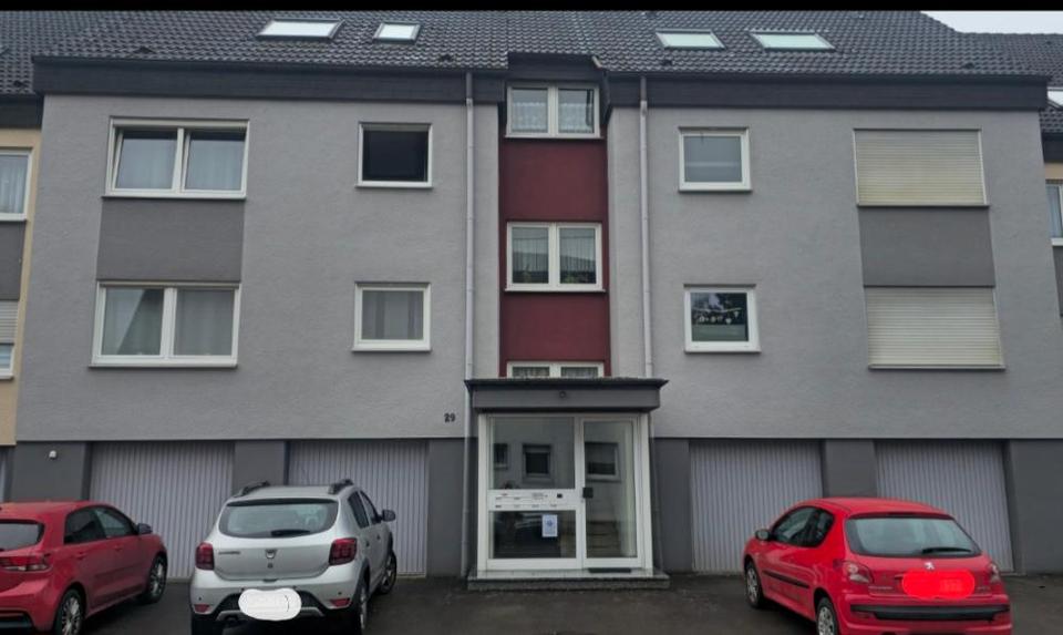 Etagenwohnung Gummersbach - 3 Zimmer, 80 m&sup2;, 680&euro; | Angebot:25377595