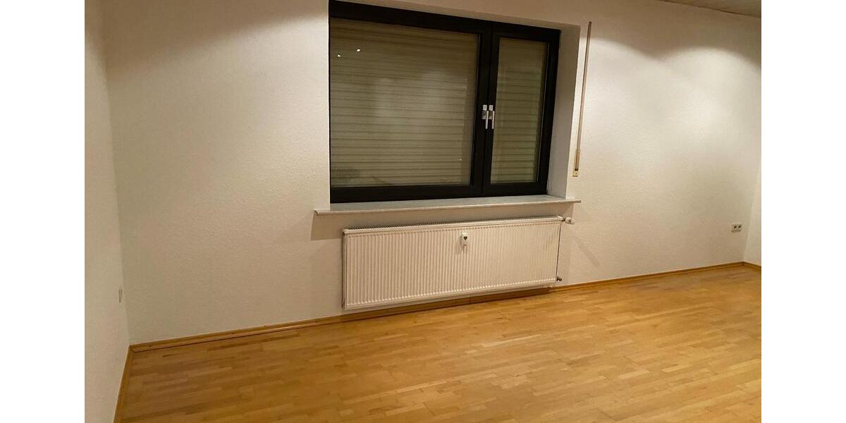 Etagenwohnung Sundern (Sauerland) - 1 Zimmer, 70 m&sup2;, 680&euro; | Angebot:25612720