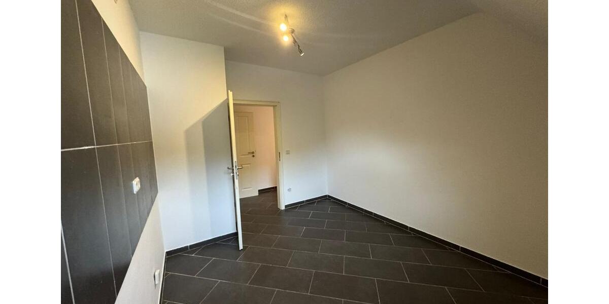 Etagenwohnung Gummersbach Berstig Süd - 3 Zimmer, 81 m&sup2;, 750&euro; | Angebot:26420215