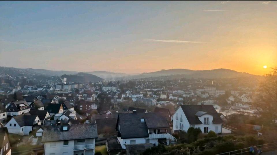 Dachgeschoßwohnung Olpe - 4 Zimmer, 120 m&sup2;, 299.999&euro; | Angebot:25576387