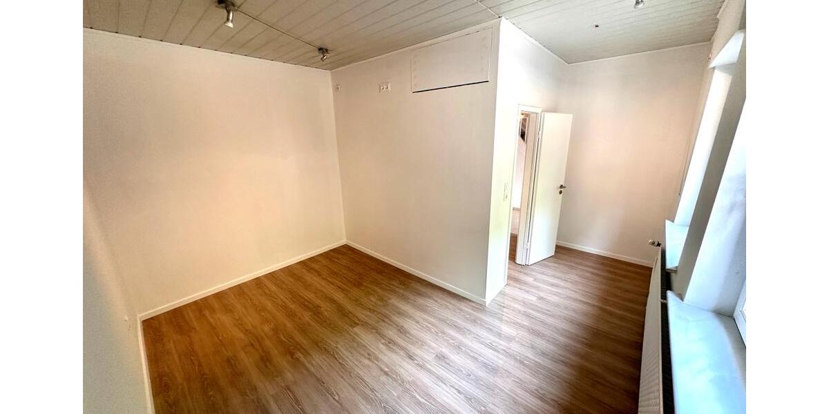 Doppelhaushälfte Hemer - 8 Zimmer, 155 m&sup2;, 1.400&euro; | Angebot:26006012