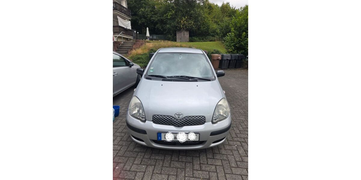 Toyota Yaris 88.495 km 1.800 &euro; Bergneustadt 51702