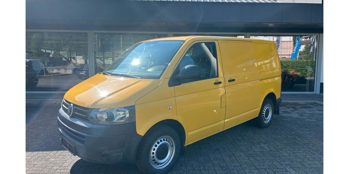 VW T5 Transporter 143.000 km 7.500 &euro; Finnentrop 57413