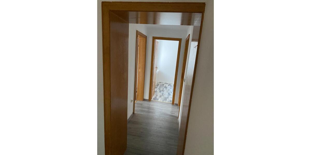 Dachgeschoßwohnung Lüdenscheid Staberg - 3 Zimmer, 60 m&sup2;, 420&euro; | Angebot:26085226