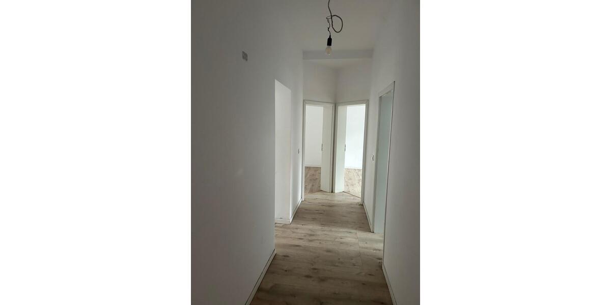 Etagenwohnung Lüdenscheid Brügge - 1 Zimmer, 105 m&sup2;, 610&euro; | Angebot:24816903