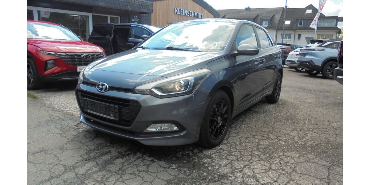 Hyundai i20 94.900 km 9.890 &euro; Radevormwald 42477