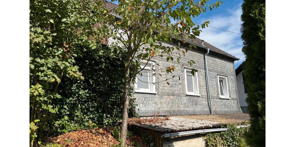 Einfamilienhaus Bergneustadt - 6 Zimmer, 135 m&sup2;, 230.000&euro; | Angebot:26877238