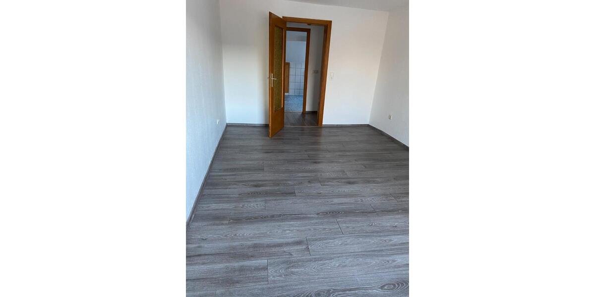 Dachgeschoßwohnung Lüdenscheid Staberg - 3 Zimmer, 60 m&sup2;, 420&euro; | Angebot:26085226