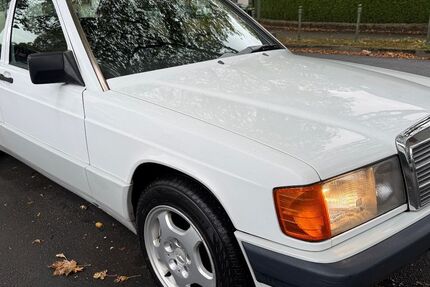 Mercedes-Benz 190 86.000 km 7.990 &euro; Iserlohn 58638