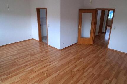 Wohnung Sundern (Sauerland) - 3 Zimmer, 77 m&sup2;, 353&euro; | Angebot:25616698