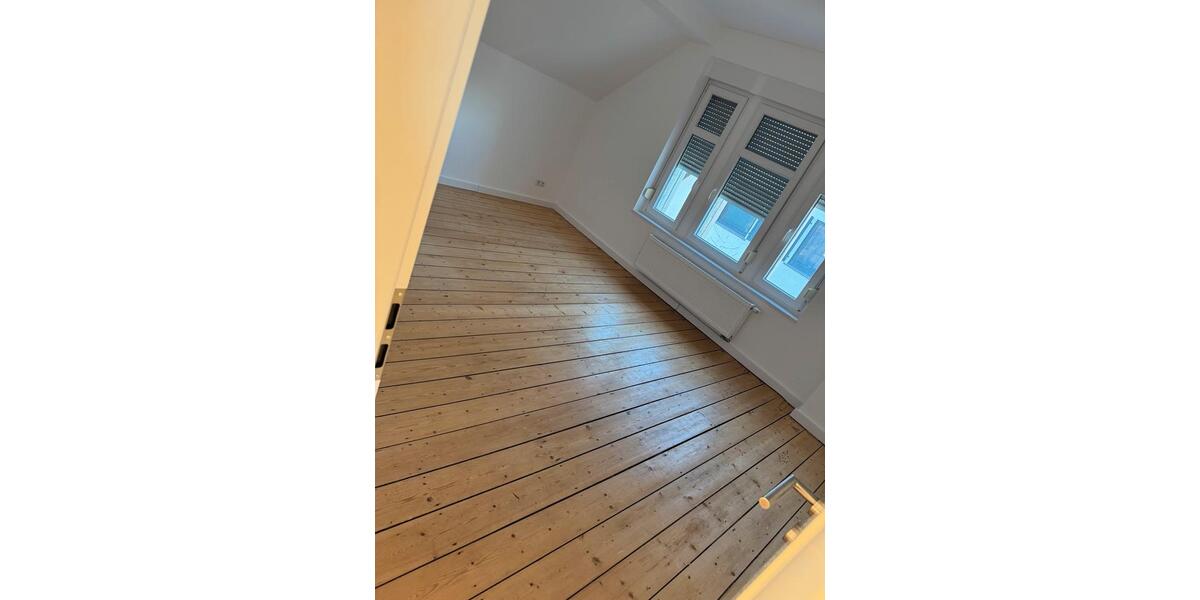 Einfamilienhaus Lüdenscheid - 5 Zimmer, 170 m&sup2;, 1.400&euro; | Angebot:24789227
