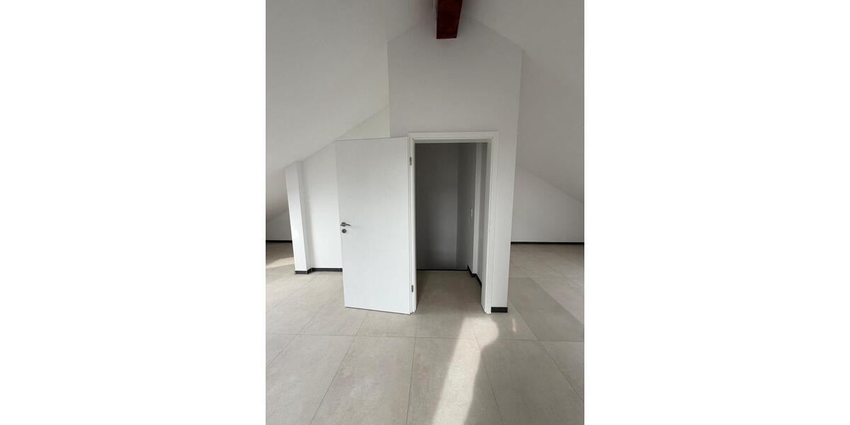 Doppelhaushälfte Gummersbach - 5 Zimmer, 133 m&sup2;, 1.800&euro; | Angebot:27615064
