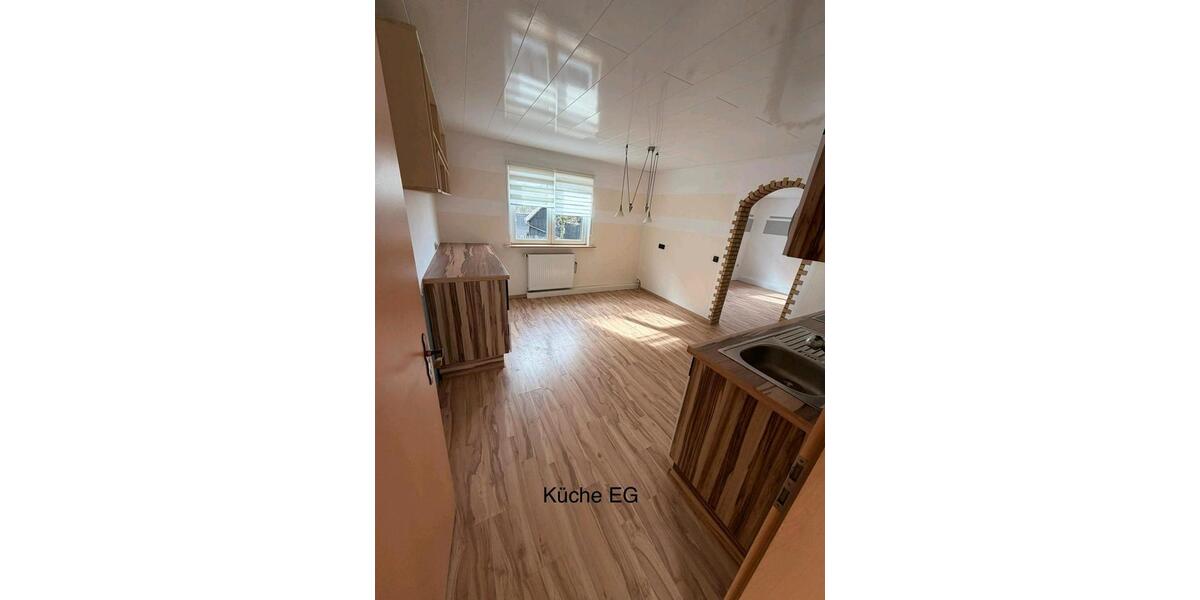 Einfamilienhaus Bergneustadt - 5 Zimmer, 130 m&sup2;, 245.000&euro; | Angebot:25547124