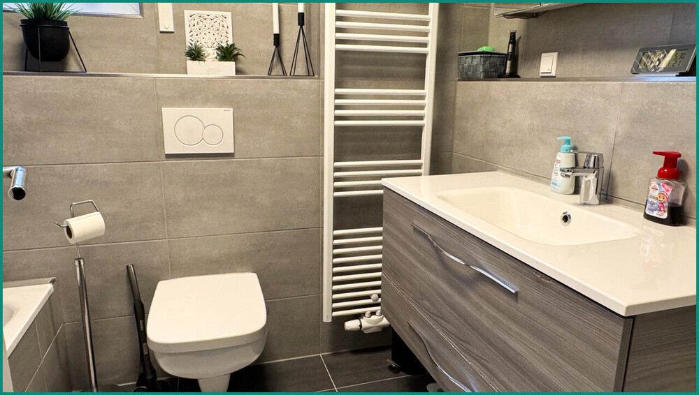 MODERNE EIGENTUMSWOHNUNG MIT TERRASSE, GARTEN U. STELLPLATZ AM STADTZENTRUM VON RADEVORMWALD, PROVIS - Erdgeschoßwohnung Radevormwald | Angebot:25961829