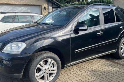 Mercedes-Benz ML 350 344.054 km 7.700 &euro; Marienheide 51709