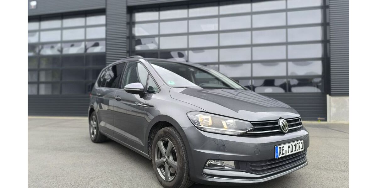 VW Touran 152.000 km 12.999 &euro; Sundern 59846