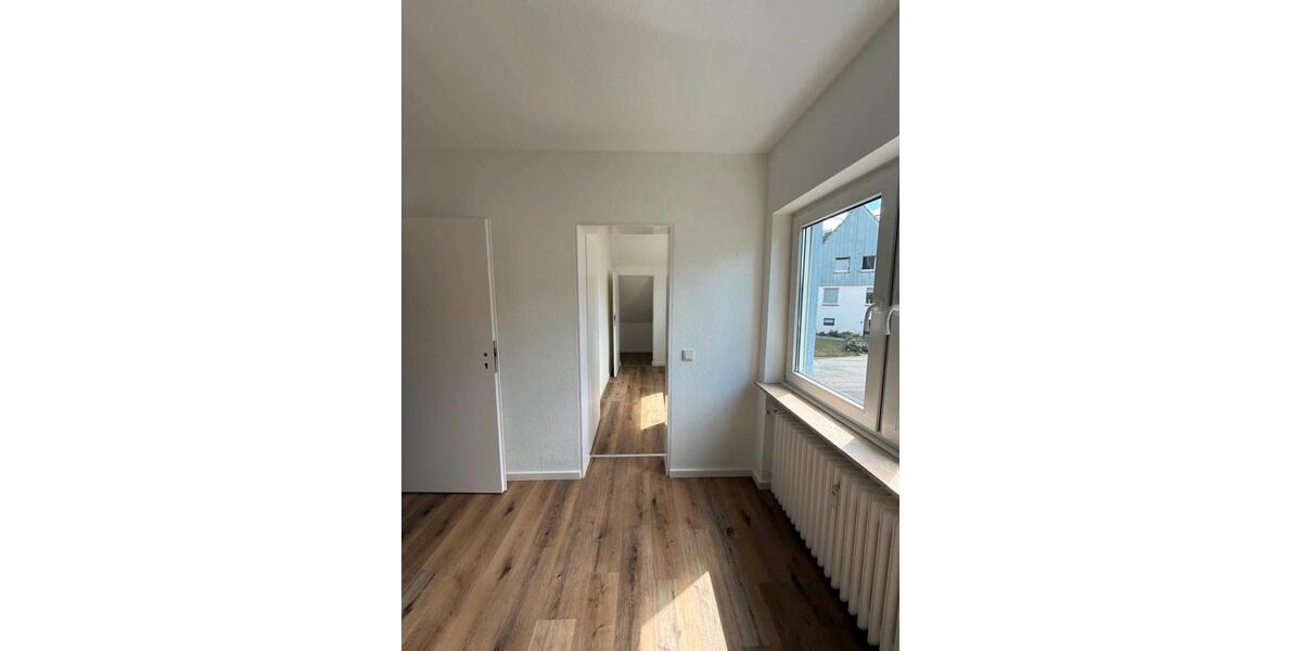 Dachgeschoßwohnung Olpe - 4 Zimmer, 81 m&sup2;, 200.000&euro; | Angebot:27458662