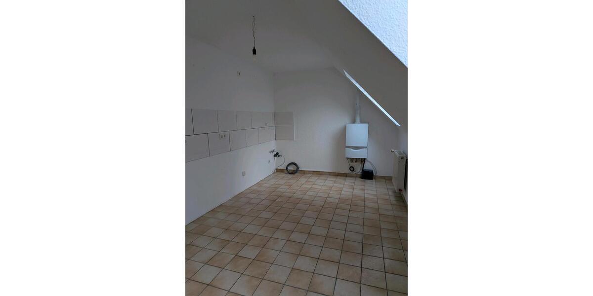 Dachgeschoßwohnung Hagen Hagen-Mitte - 2 Zimmer, 63 m&sup2;, 475&euro; | Angebot:26420318