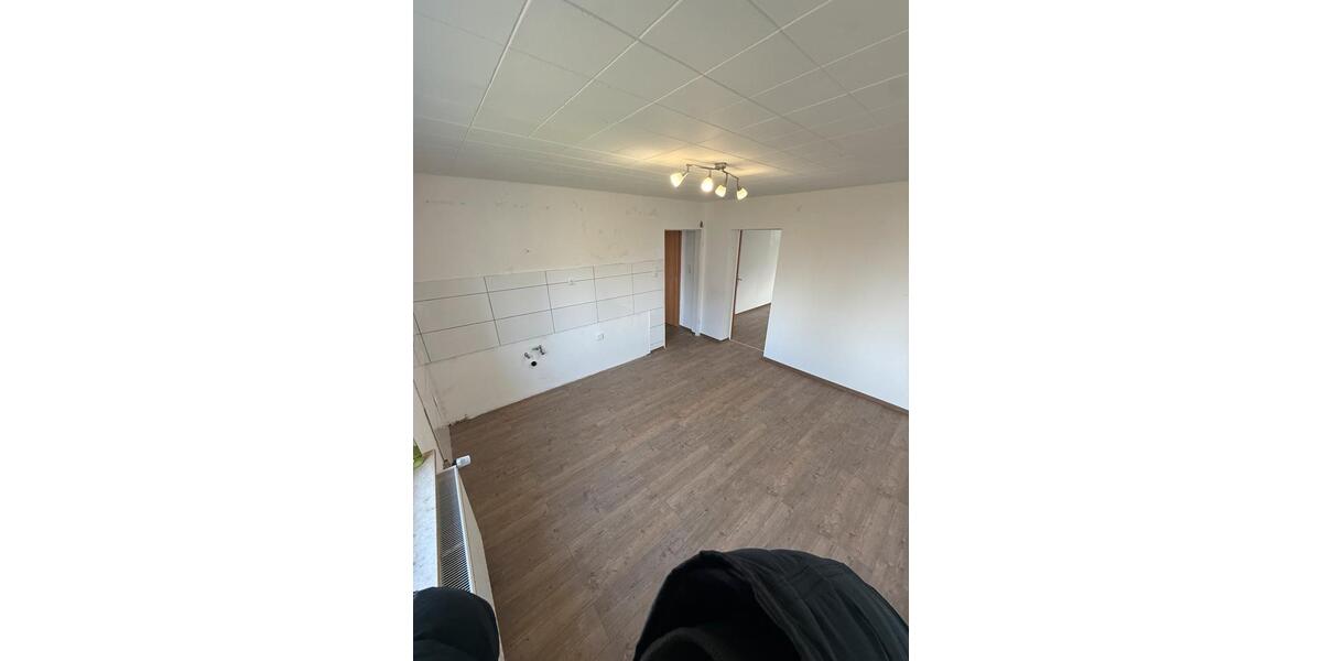 Erdgeschoßwohnung Lüdenscheid - 2 Zimmer, 35 m&sup2;, 400&euro; | Angebot:25903105