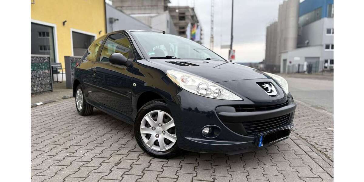 Peugeot 206 123.000 km 2.890 &euro; Gummersbach 51643