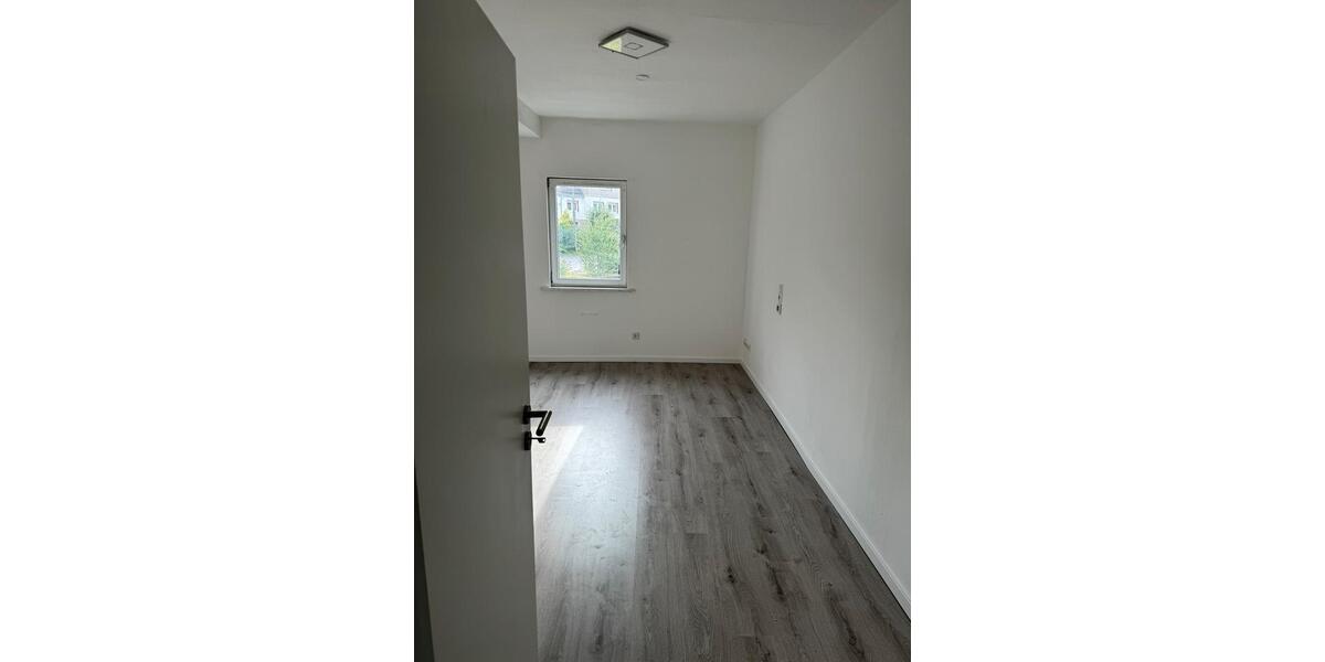 Dachgeschoßwohnung Reichshof - 2.5 Zimmer, 65 m&sup2;, 755&euro; | Angebot:23836678