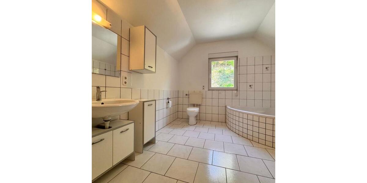 Einfamilienhaus Gummersbach Berstig Süd - 6 Zimmer, 120 m&sup2;, 279.000&euro; | Angebot:26394992
