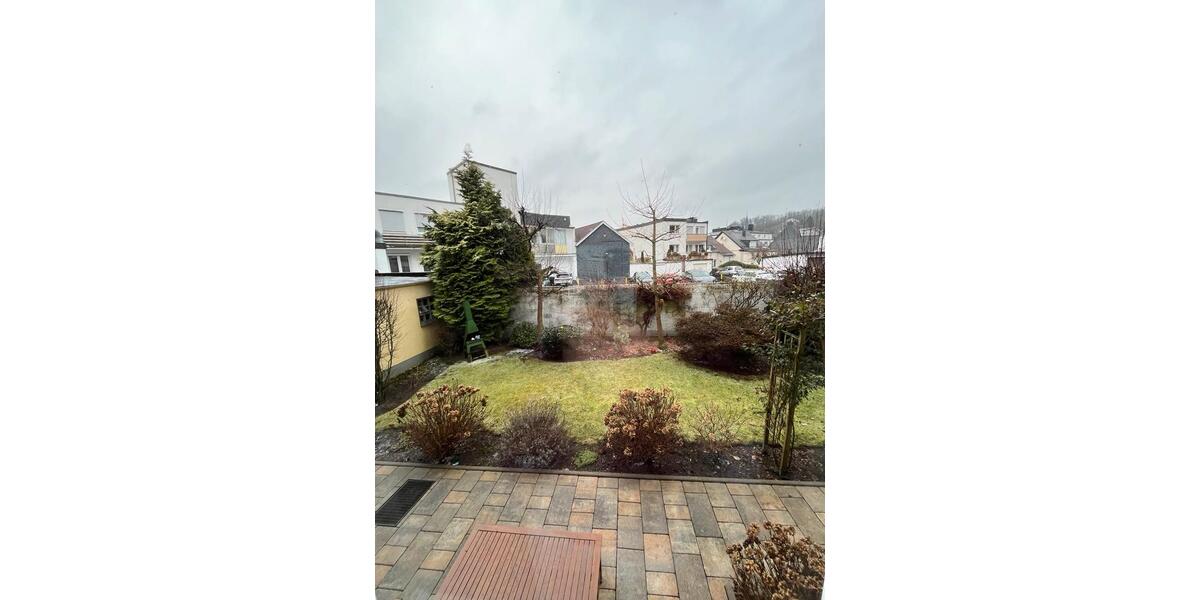 Erdgeschoßwohnung Gummersbach - 3.5 Zimmer, 110 m&sup2;, 1.300&euro; | Angebot:24806602