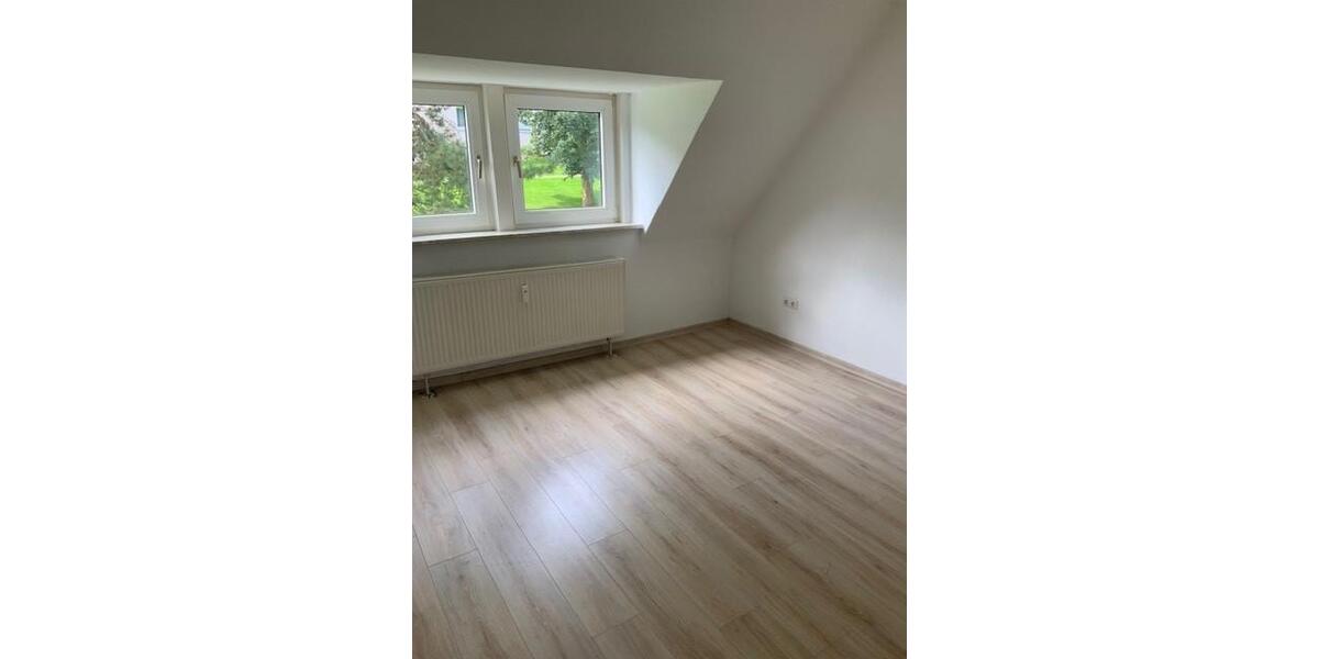 Dachgeschoßwohnung Herscheid - 2 Zimmer, 45 m&sup2;, 319&euro; | Angebot:22939070