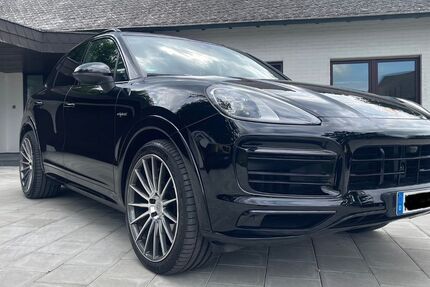 Porsche Cayenne 32.990 km 72.900 &euro; Menden 58710