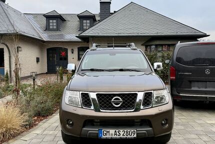 Nissan Navara 198.000 km 11.900 &euro; Reichshof 51580