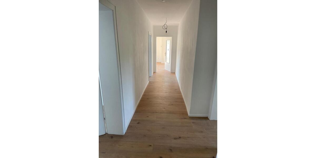 Etagenwohnung Hagen - 3 Zimmer, 75 m&sup2;, 570&euro; | Angebot:25960378