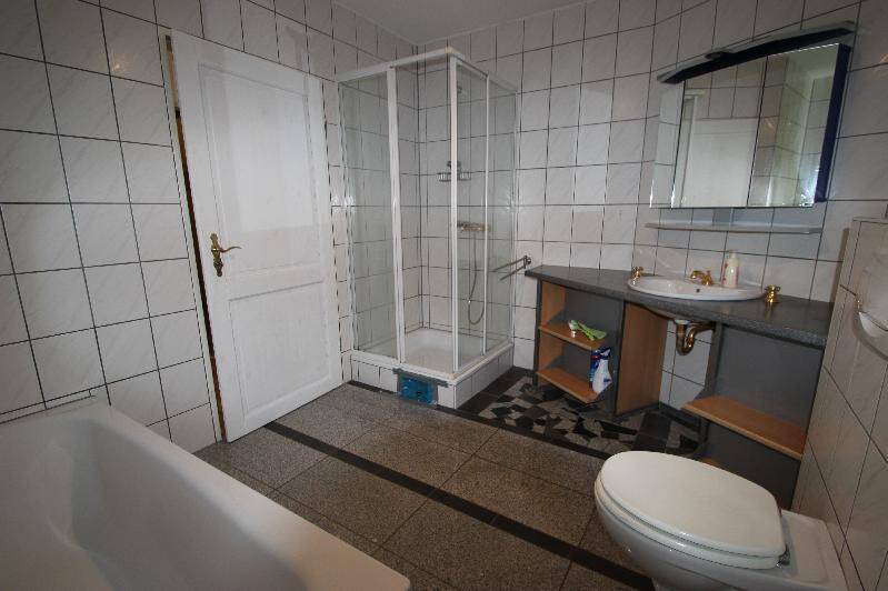 Etagenwohnung Gummersbach Berghausen - 6 Zimmer, 130 m&sup2;, 269.000&euro; | Angebot:25690106