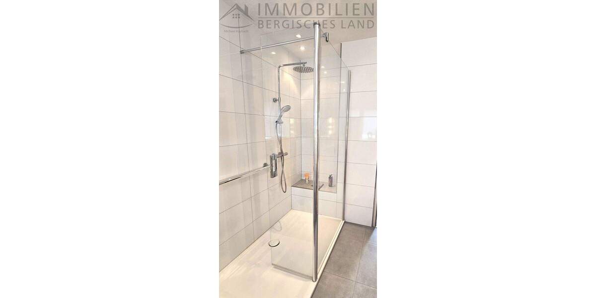 Reihenendhaus Hückeswagen Wiehagen - 5 Zimmer, 156 m&sup2;, 329.000&euro; | Angebot:25675575