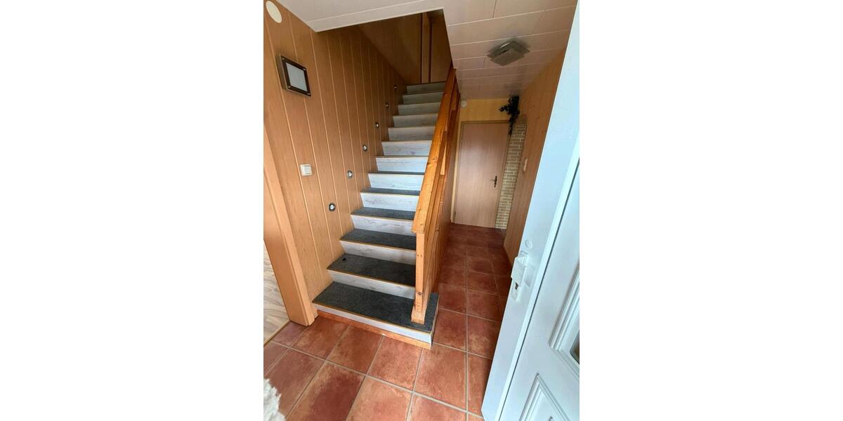 Einfamilienhaus Bergneustadt - 5 Zimmer, 130 m&sup2;, 245.000&euro; | Angebot:25547124