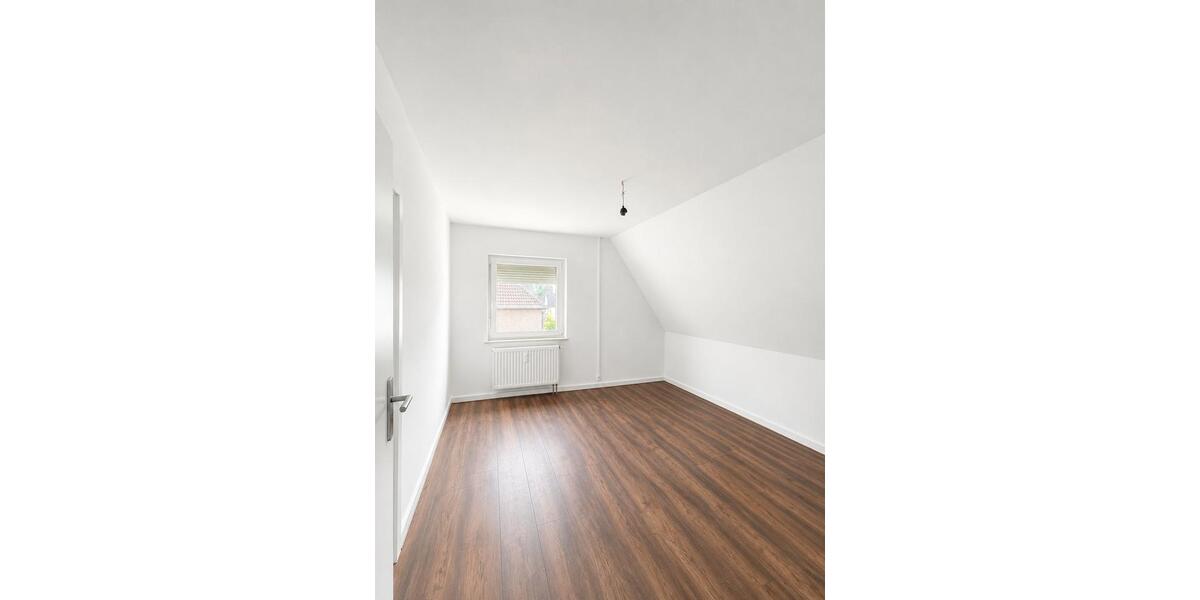Dachgeschoßwohnung Hagen Hagen-Mitte - 2 Zimmer, 35 m&sup2;, 330&euro; | Angebot:26690796