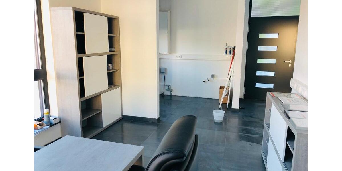 Gewerbeobjekt Gummersbach Berstig Süd - 2.200&euro; | Angebot:24695816