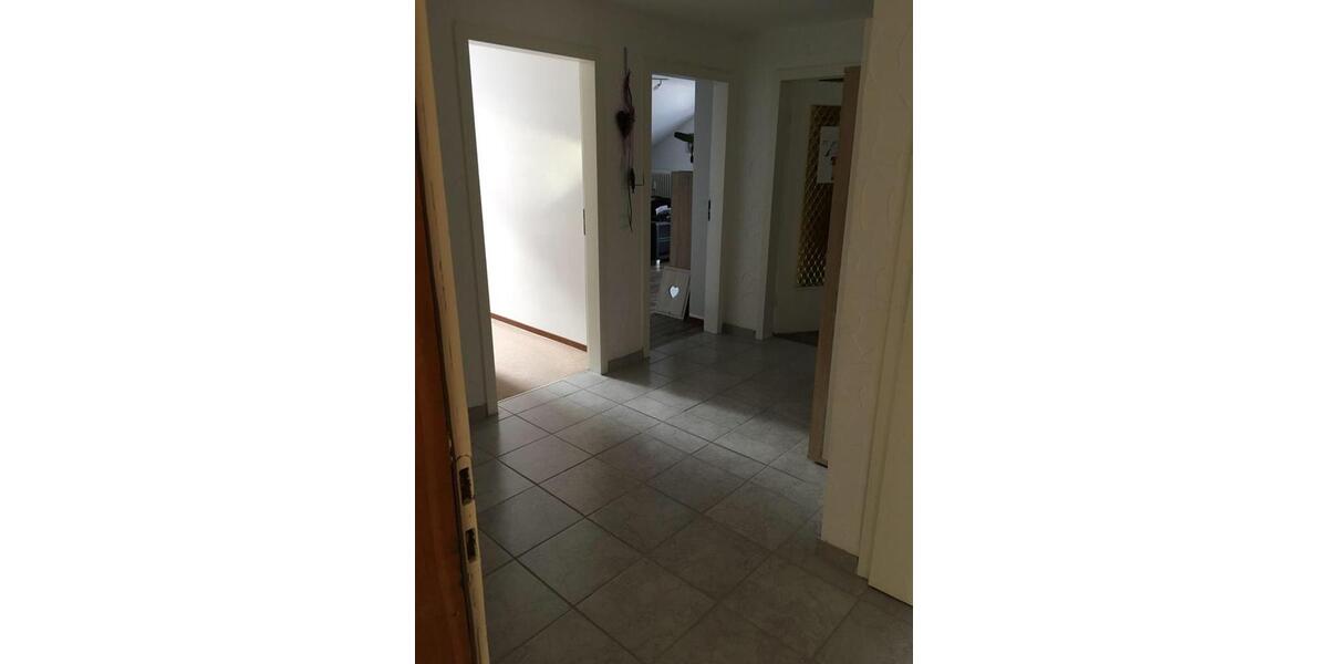 Dachgeschoßwohnung Hagen Hohenlimburg - 3 Zimmer, 68 m&sup2;, 465&euro; | Angebot:25870111