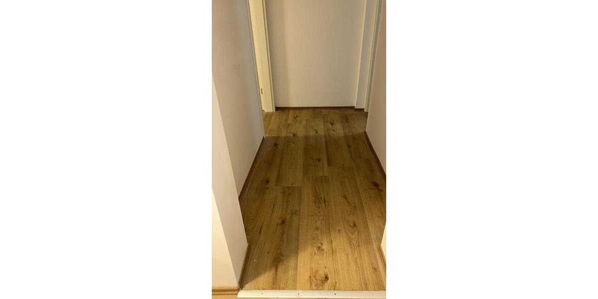 Dachgeschoßwohnung Wipperfürth - 2 Zimmer, 75 m&sup2;, 800&euro; | Angebot:24488133