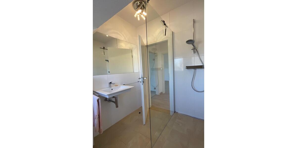 Dachgeschoßwohnung Lüdenscheid Othlinghausen - 2.5 Zimmer, 70 m&sup2;, 730&euro; | Angebot:26091592