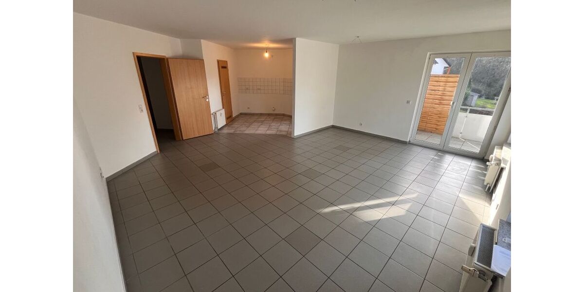 3 Zimmer, Balkon, Küche, Diele, Bad, Gäste Bad. - 3- Plettenberg Eschen | Angebot:25416152