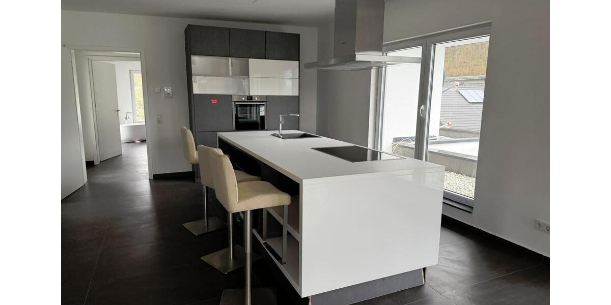 Einfamilienhaus Gummersbach Berstig Süd - 2 Zimmer, 200 m&sup2;, 1.800&euro; | Angebot:25646834