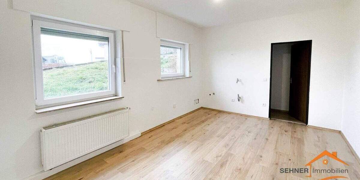 Etagenwohnung Sundern Langscheid - 2 Zimmer, 90 m&sup2;, 159.000&euro; | Angebot:25678848
