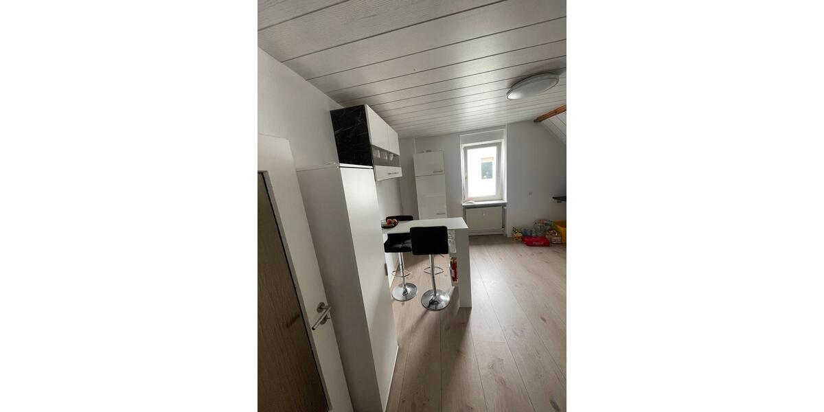 Dachgeschoßwohnung Lüdenscheid Othlinghausen - 2 Zimmer, 68 m&sup2;, 750&euro; | Angebot:26415523