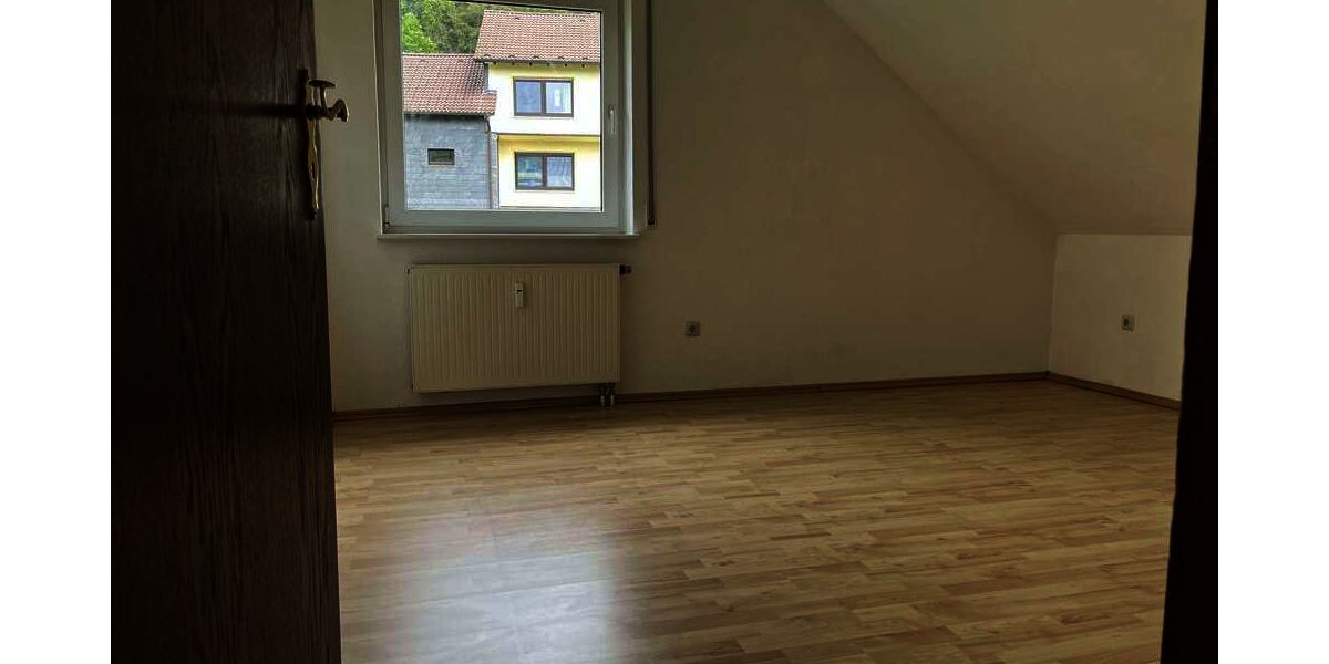Etagenwohnung Nordrhein-Westfalen - Werdohl Werdohl - 3 Zimmer, 70 m&sup2;, 450&euro; | Angebot:26828094